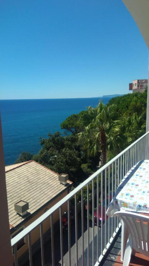 Appartamento Con Super Vista Sul Mare Arenzano Bagian luar foto